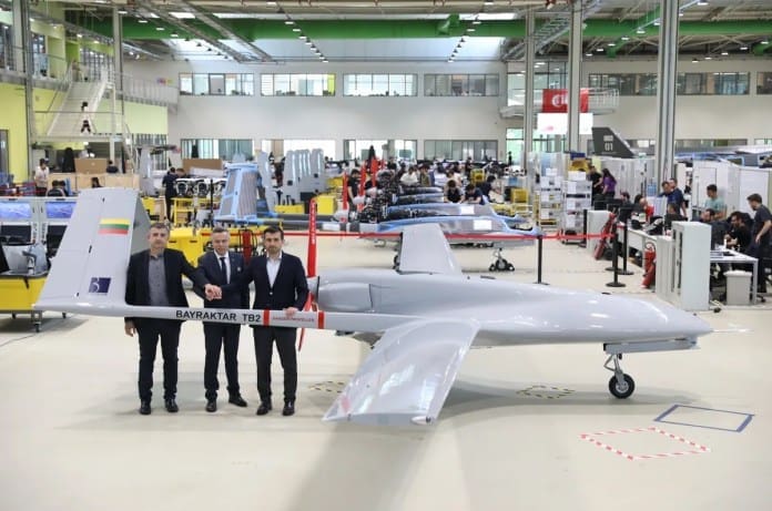 Seducir a Turquía: Finlandia compra drones y USA cede F16