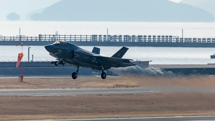 An F-35B Lightning II takes off from MCAS Iwakuni | MCAS IWA… | Flickr
