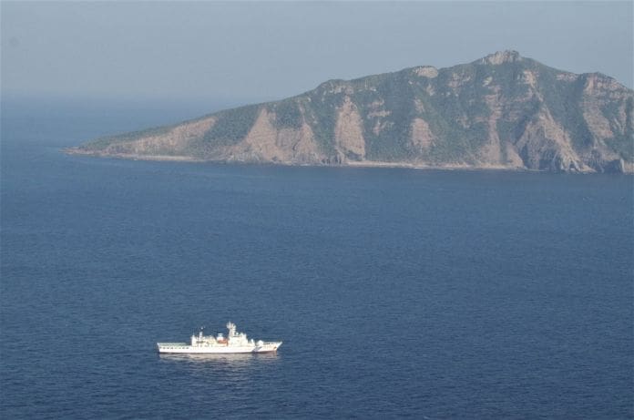 Japón, ante un reto cada vez más difícil en aguas de las islas Senkaku |  Nippon.com