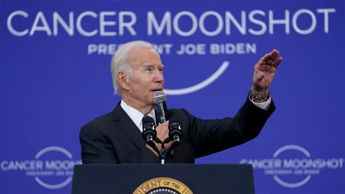 Biden anuncia ambicioso plan para reducir las muertes por cáncer - ABC7 Los Angeles