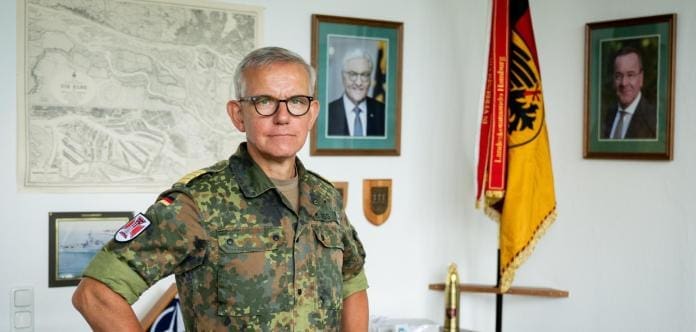 Bundeswehr: „Dann kommen stattdessen graue Schiffe mit Kriegsmaterial“ - WELT