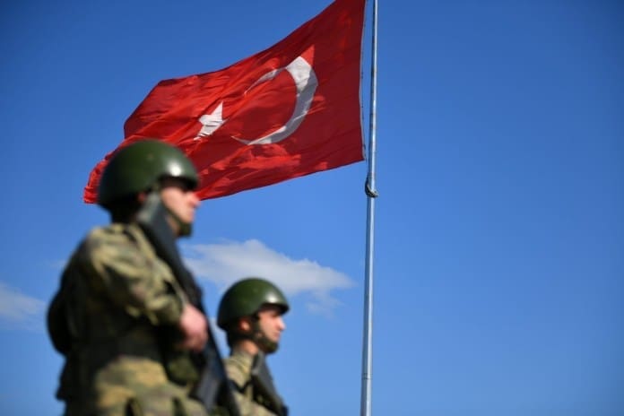 El presidente de Turquía anunció el fin inminente de las operaciones militares contra los combatientes kurdos