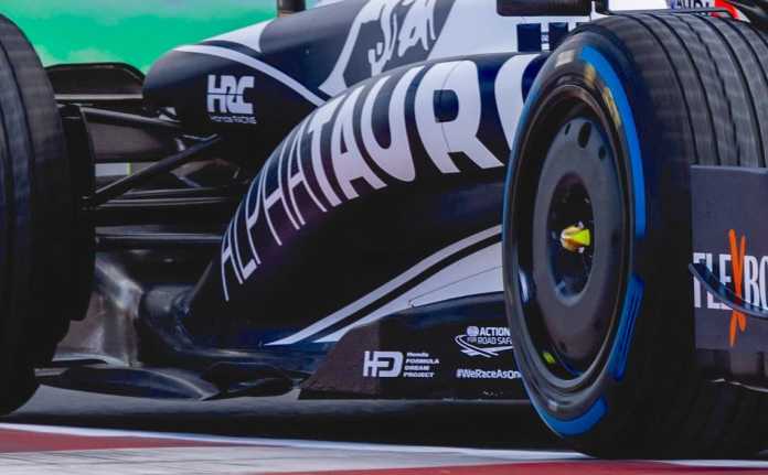 Auto Fórmula 1 Racing Bulls Alpha Tauri