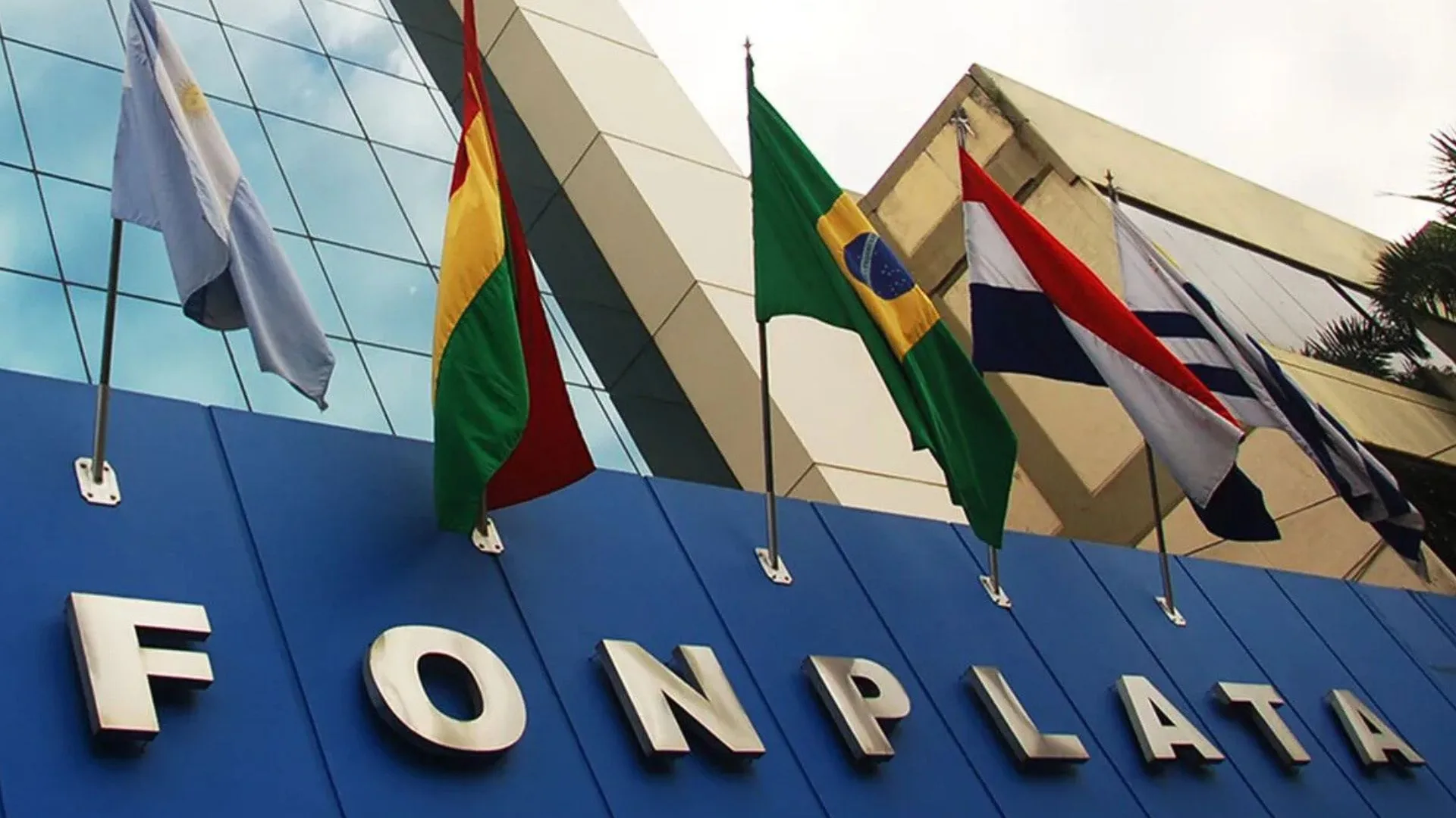 Fondo Financiero para el Desarrollo de la Cuenca del Plata (FONPLATA)