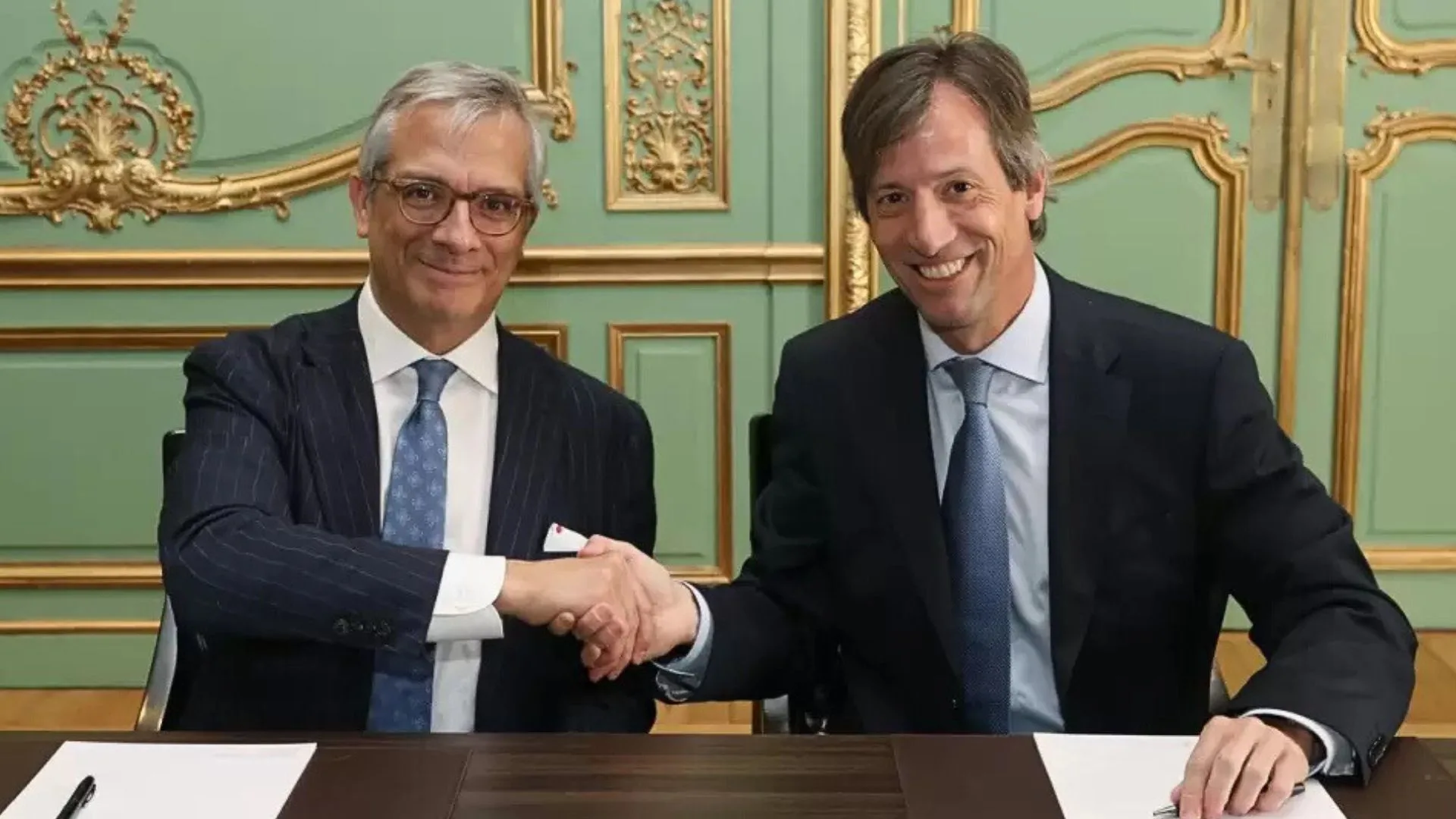 Firma de acuerdo comercial entre Southern Energy y SEFE