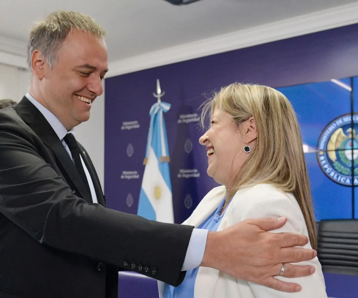 Alejandra Monteoliva, Ministra de Seguridad Nacional, y Manuel Adorni, Jefe de Gabinete