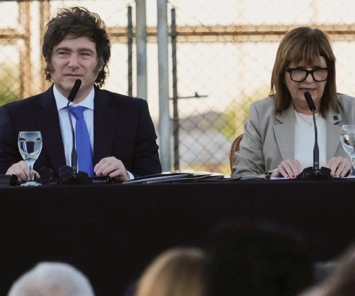 Javier Milei, Presidente de la Nación, y Patricia Bullrich, Ministra de Seguridad Nacional.