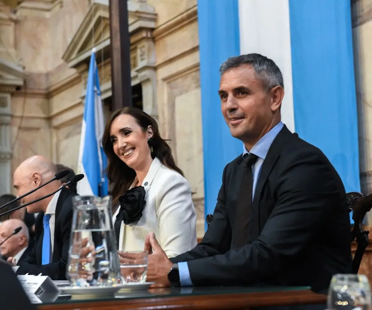 Martin Menem y Victoria Villaruel