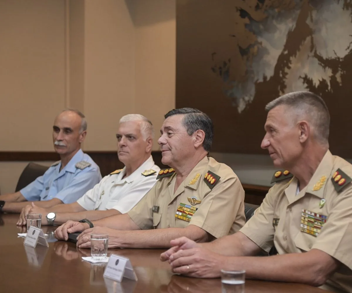 Firma convenio asignación de viviendas Fuerzas Armadas