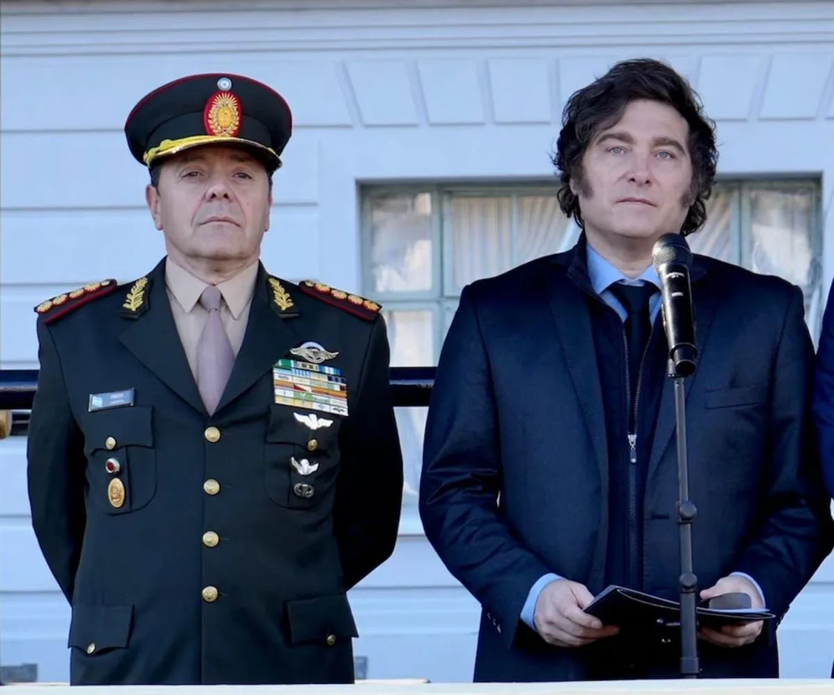 Carlos Presti, Ministro de Defensa, y Javier Milei, Presidente de la Nación Argentina