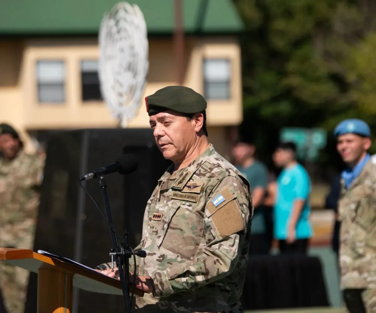 TG Carlos Presti, Ministro de Defensa